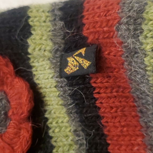 Peruvian Trading Co. Handmade Virgin Acrylic Hat - Picture 3 of 7